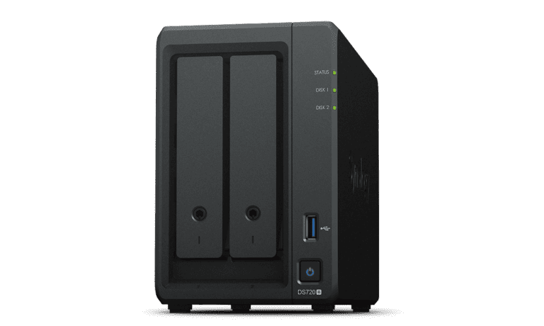 Serveur NAS avec deux disques durs en copie pour sauvegarder